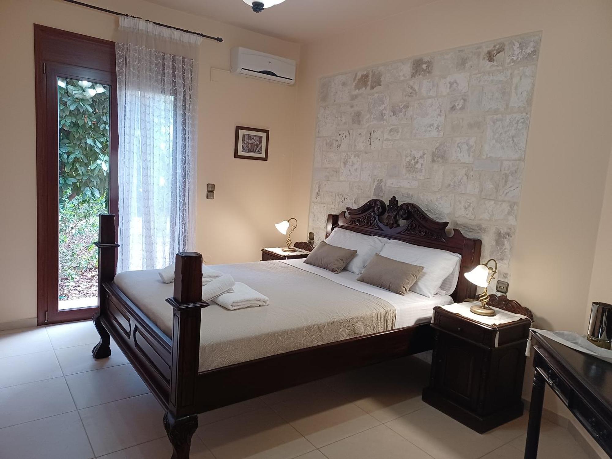 Heraklion Comfy House With Mountain View Exterior photo
